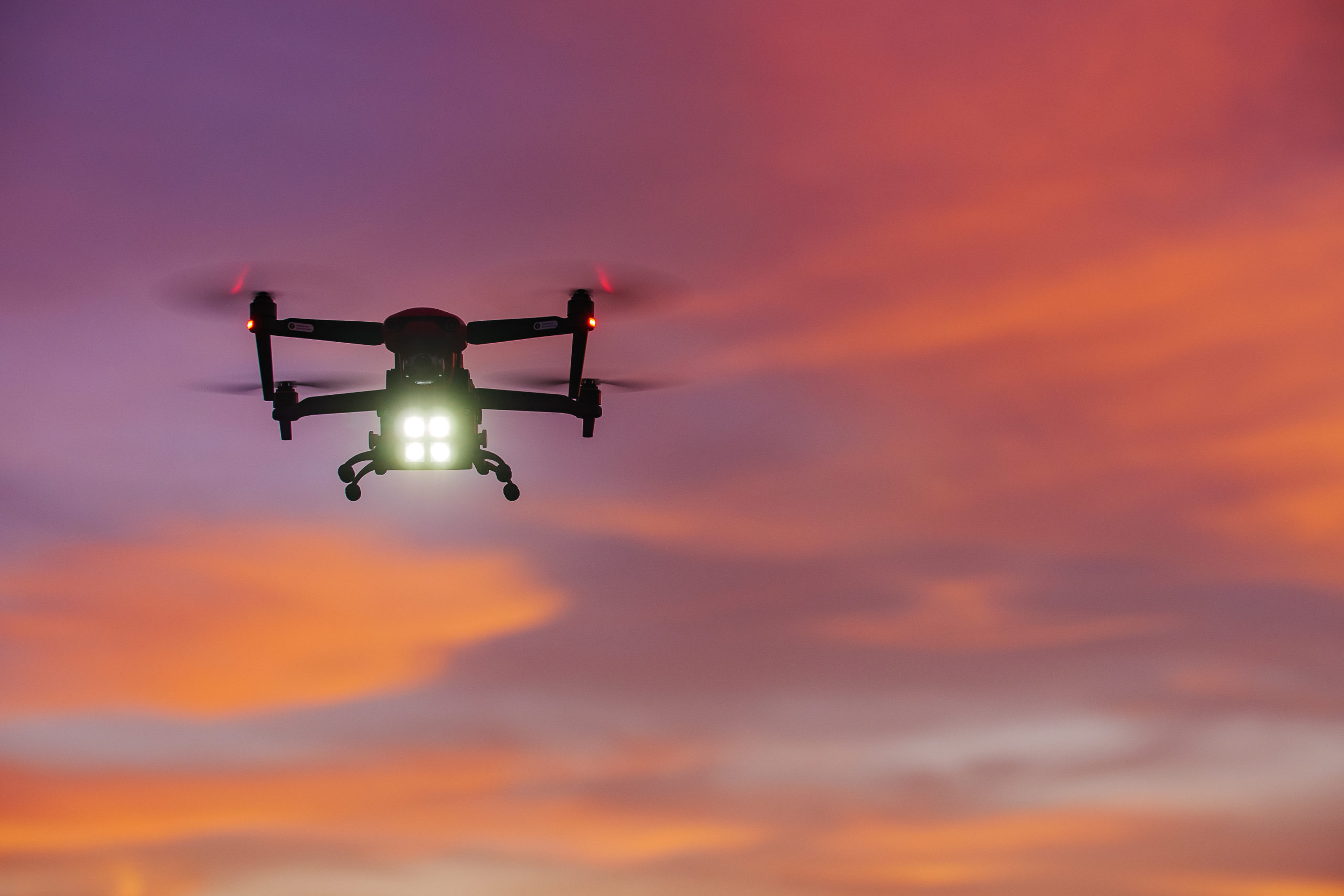Drone Show trình diễn ánh sáng