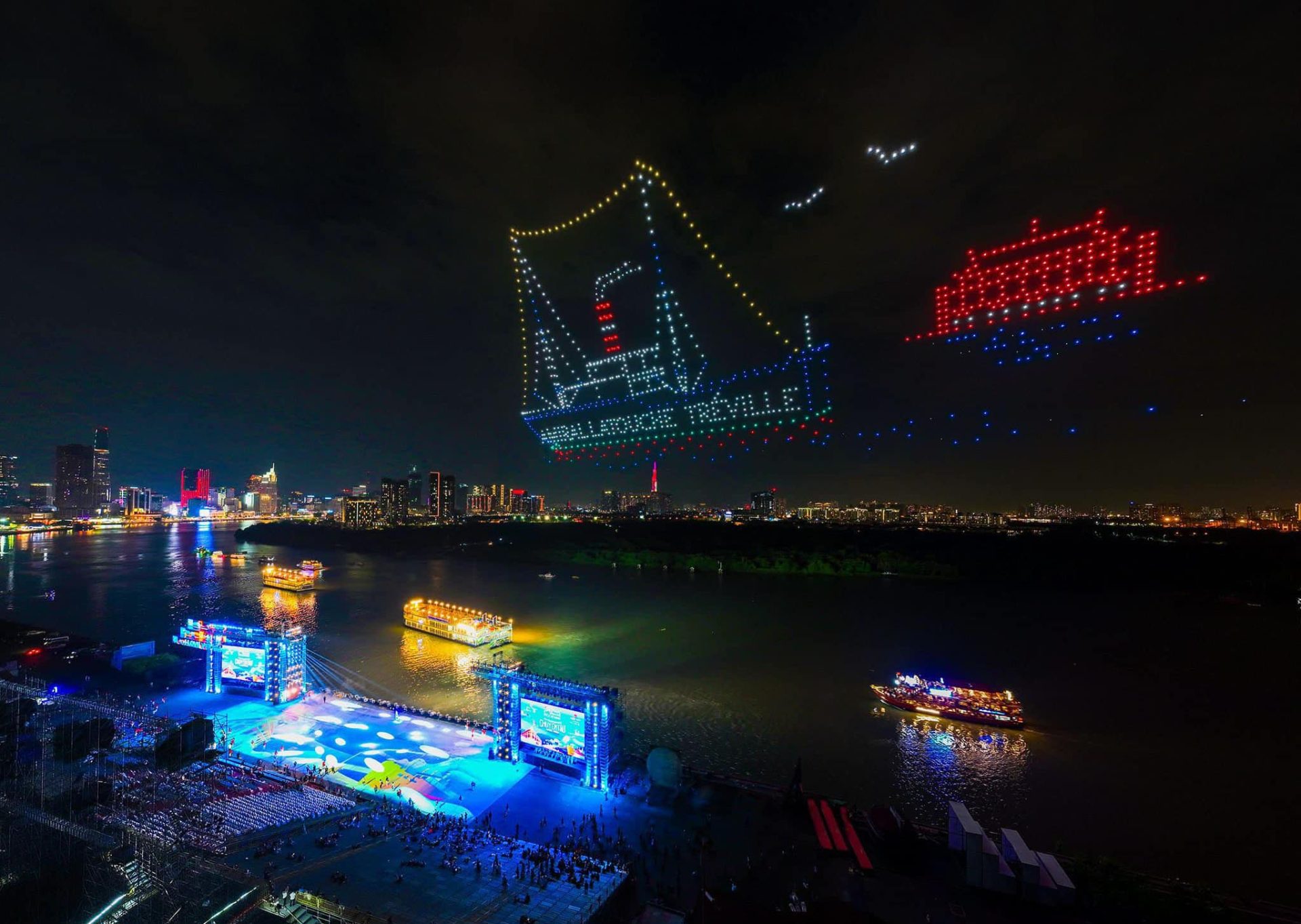 Drone Show trình diễn ánh sáng